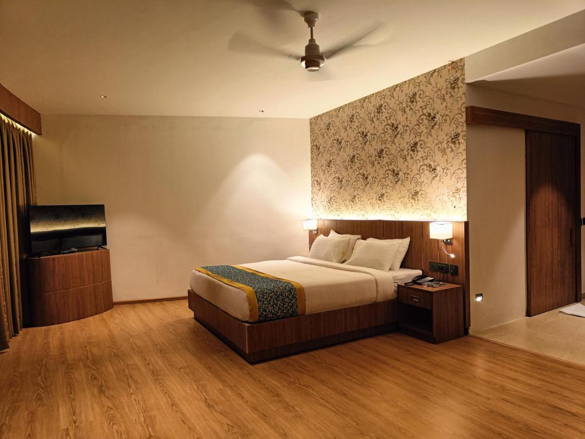 Hotel Sky Sierra Wayanad Kalpetta Luaran gambar